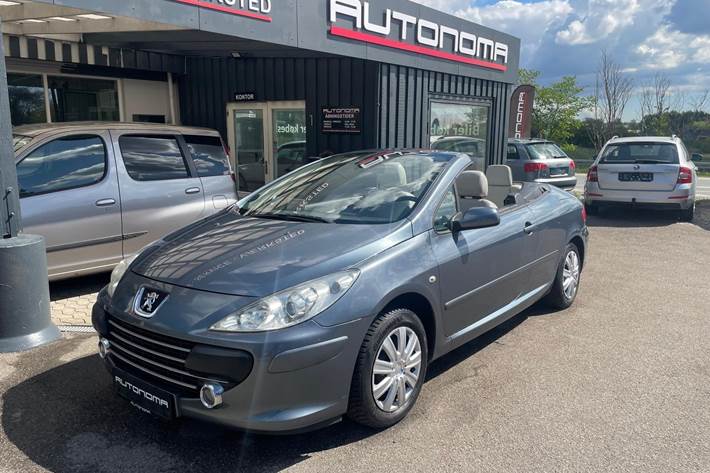 Grå Peugeot 307 fra 2008