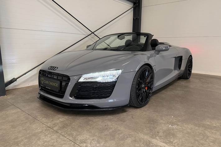 Grå Audi R8 fra 2013
