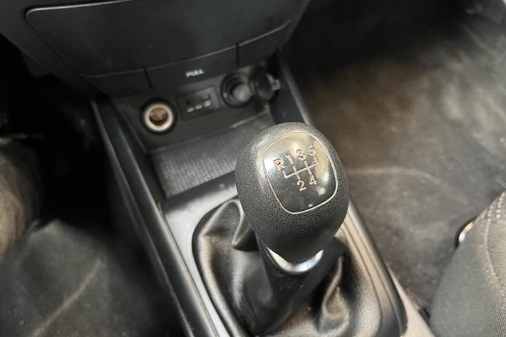 Grå Hyundai i30 fra 2010