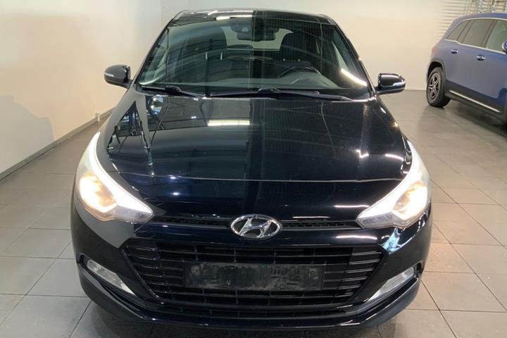 Sort Hyundai i20 fra 2016