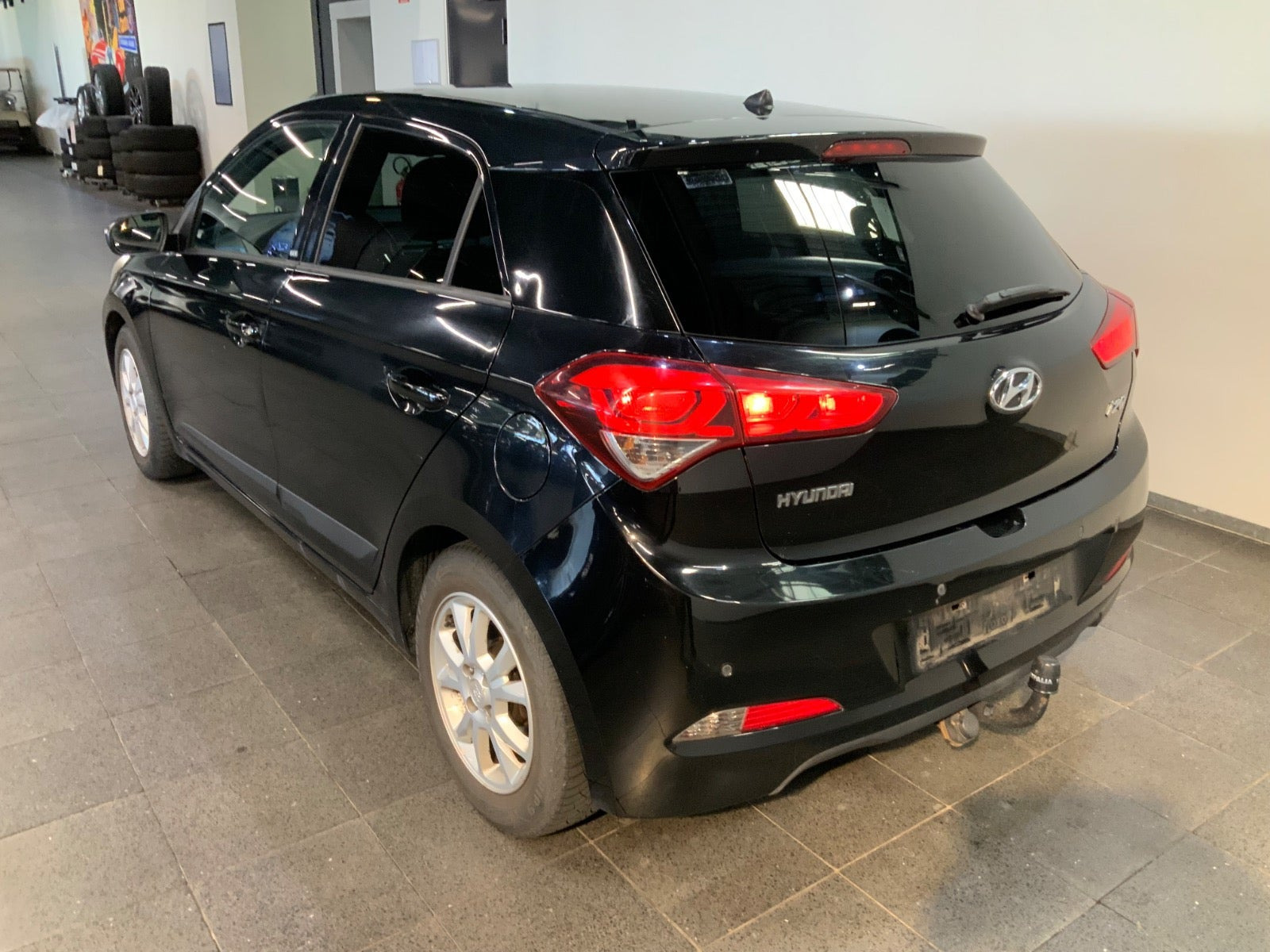 Sort Hyundai i20 fra 2016