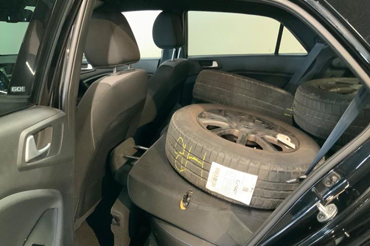 Sort Hyundai i20 fra 2016
