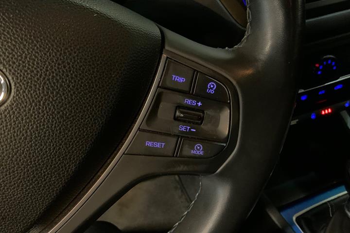 Sort Hyundai i20 fra 2016