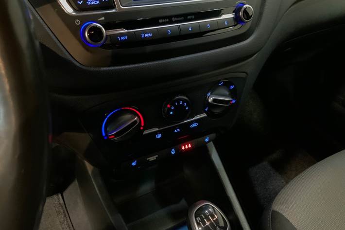 Sort Hyundai i20 fra 2016