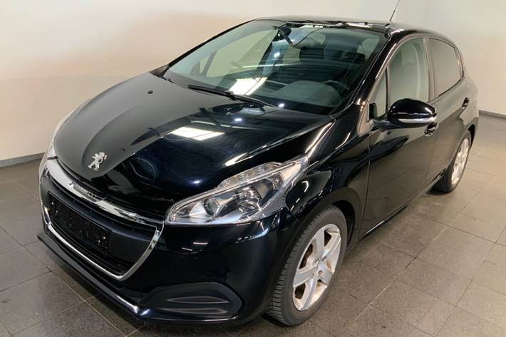 Sort Peugeot 208 fra 2017