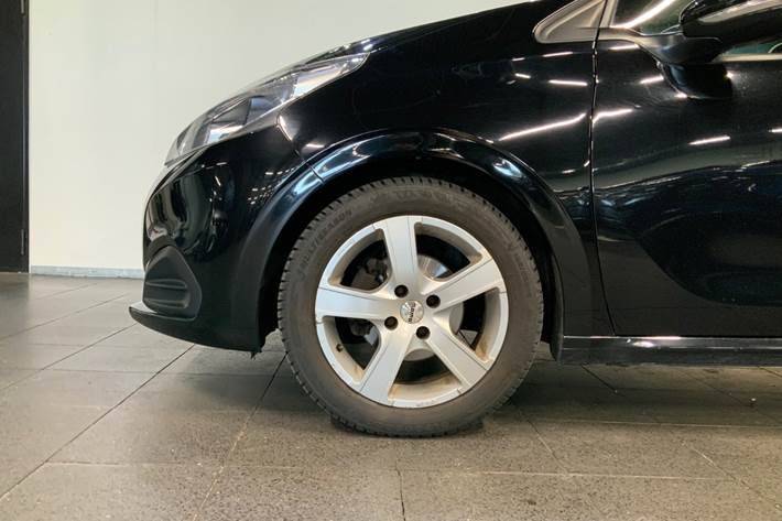 Sort Peugeot 208 fra 2017