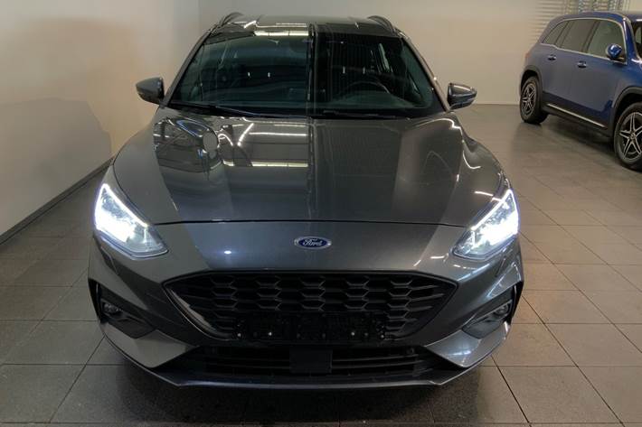Grå Ford Focus fra 2020