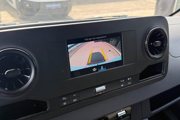 Hvid Mercedes Sprinter 316 fra 2020