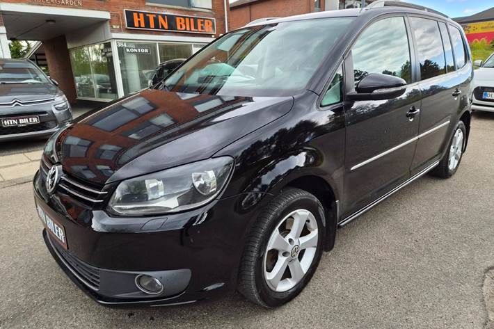 Sort VW Touran fra 2014