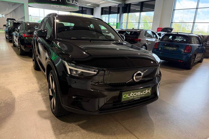 Sort Volvo XC40 fra 2023