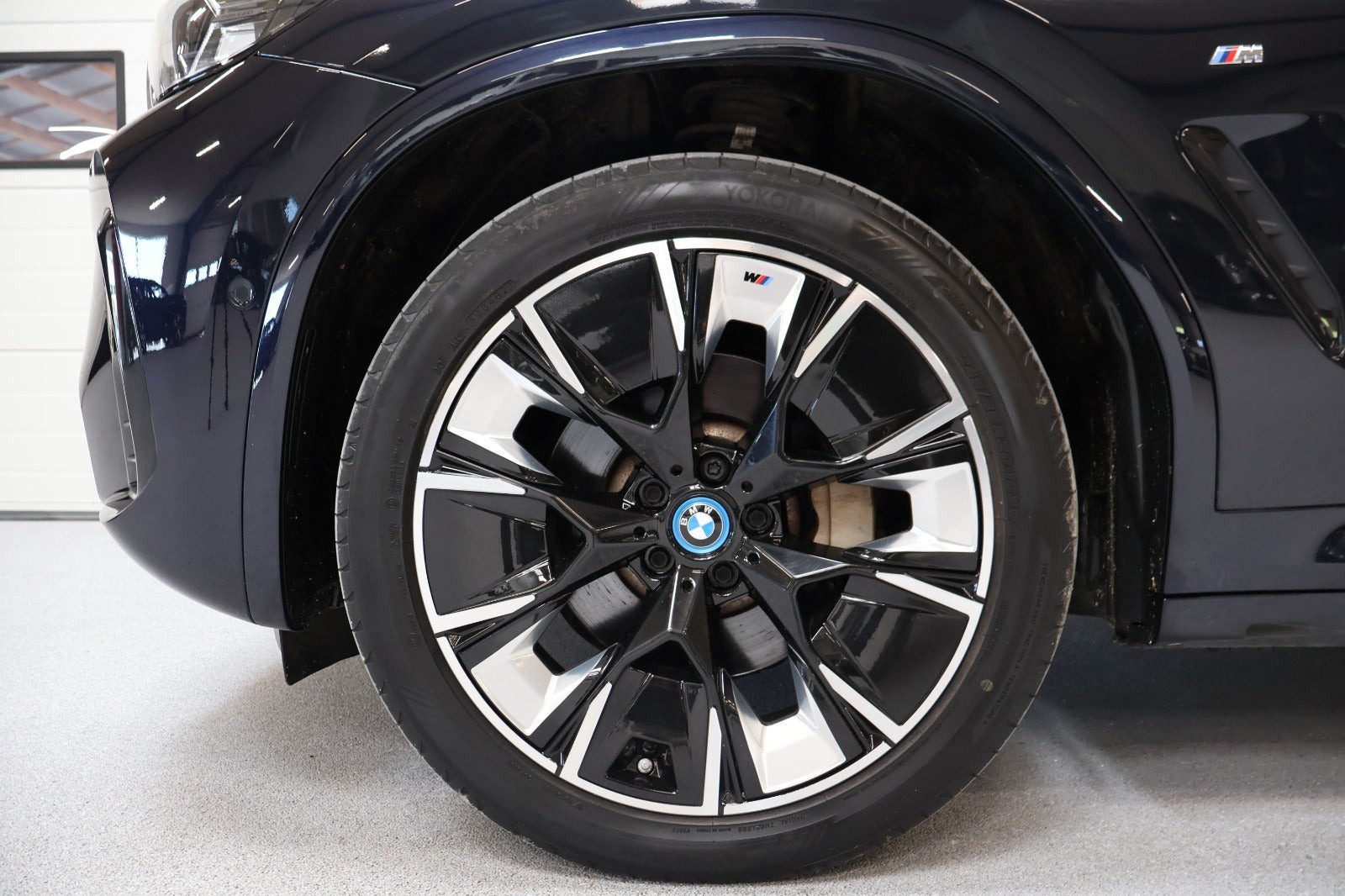 Sort BMW iX3 fra 2022