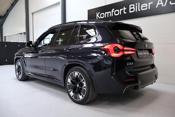 Sort BMW iX3 fra 2022