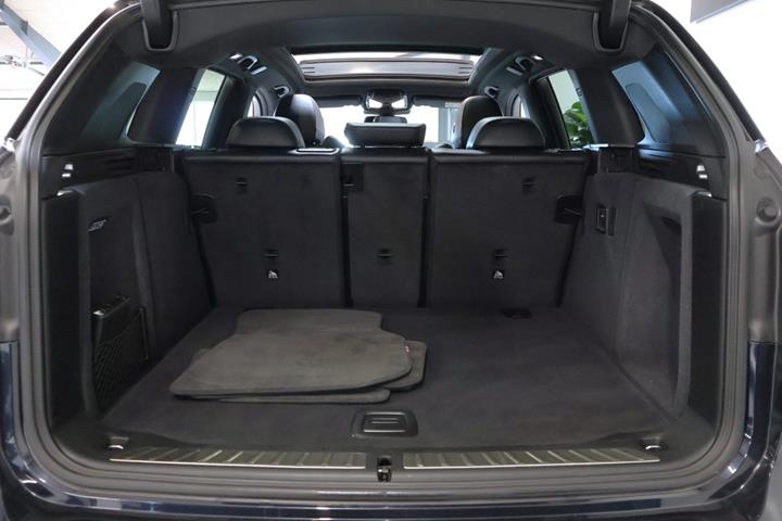 Sort BMW iX3 fra 2022