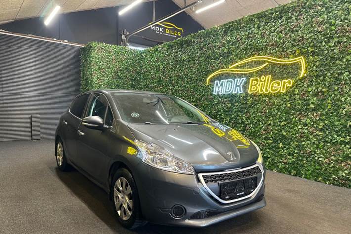undefined Peugeot 208 fra 2012