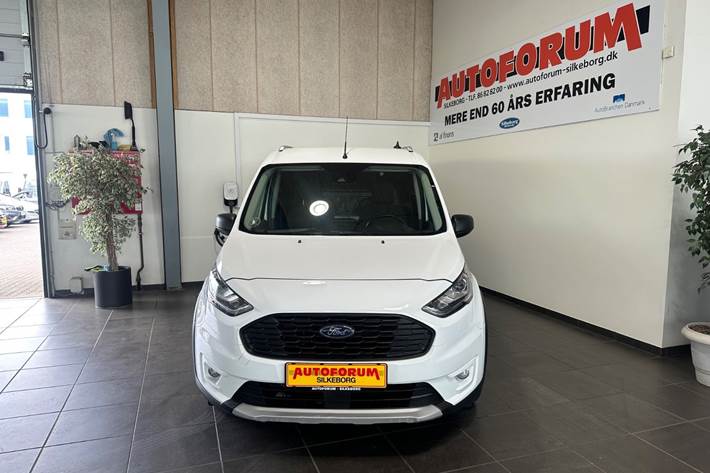 Hvid Ford Transit Connect fra 2021