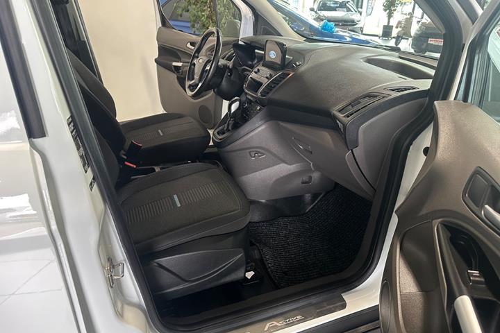 Hvid Ford Transit Connect fra 2021