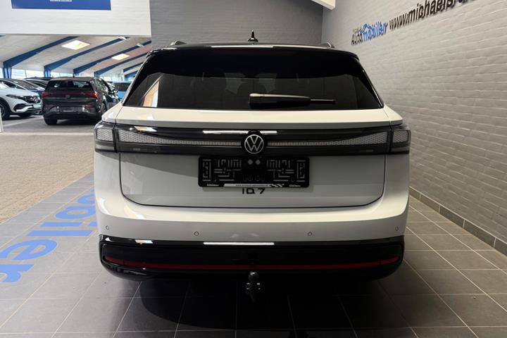 Hvid VW ID.7 fra 2025