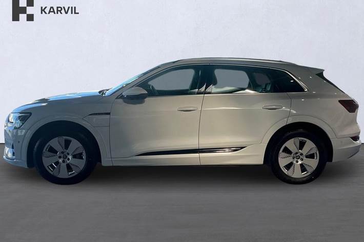 Hvid Audi e-tron fra 2021