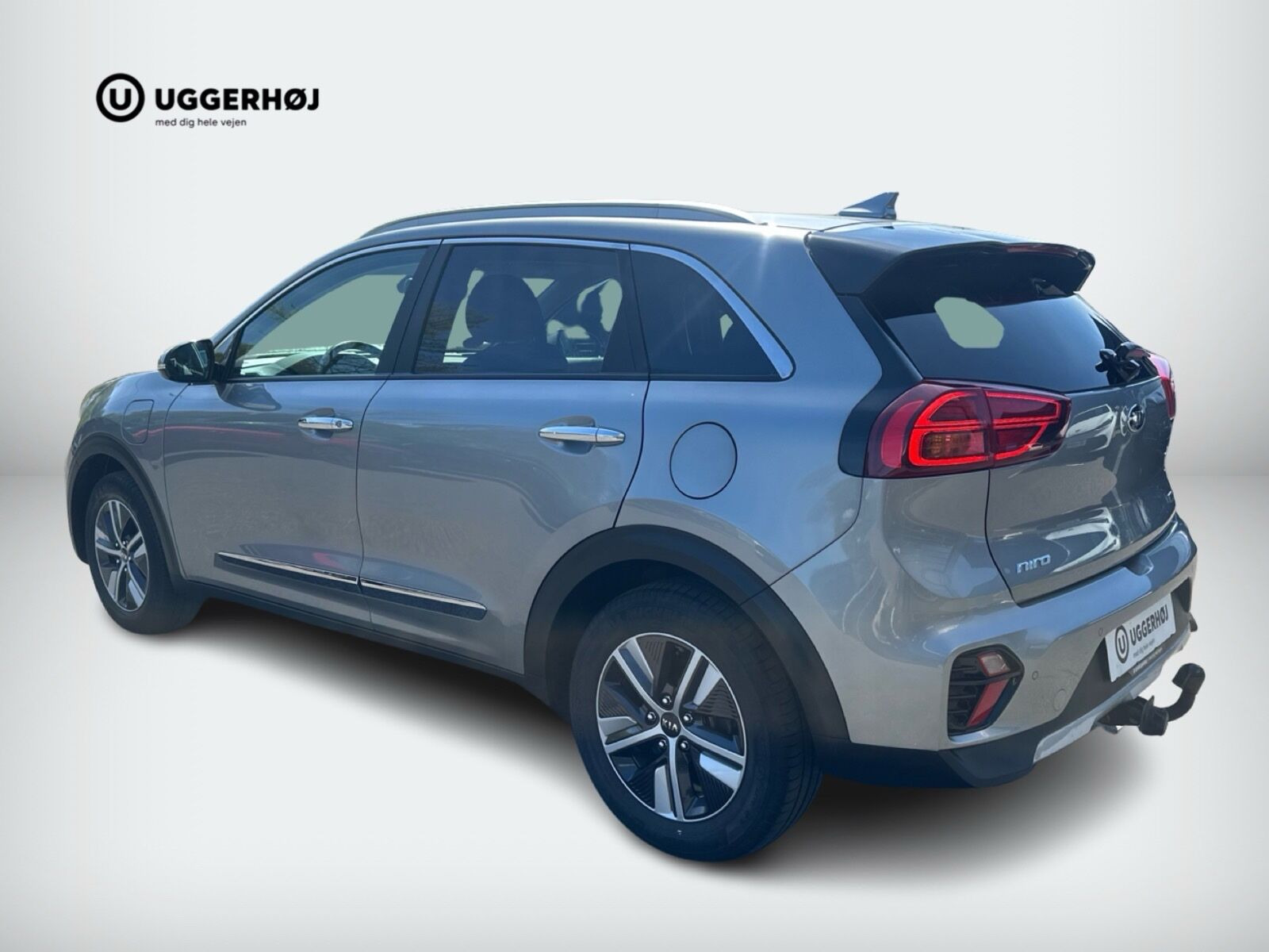 Grå Kia Niro fra 2021