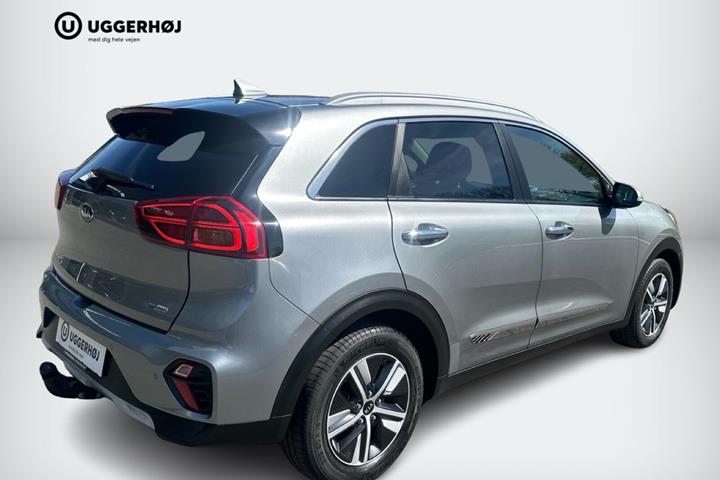 Grå Kia Niro fra 2021