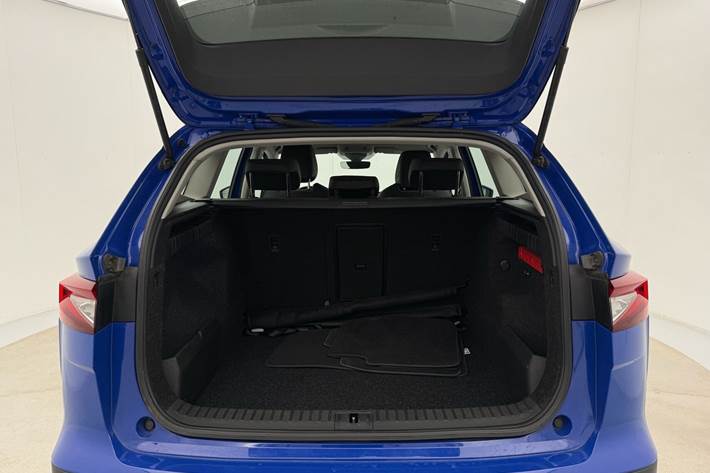 Blå Skoda Enyaq fra 2023