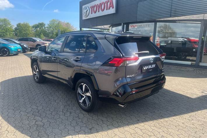 Grå Toyota RAV4 Plug-in fra 2022