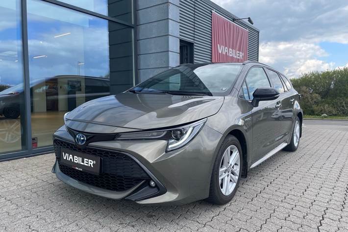 Bronze Toyota Corolla fra 2020