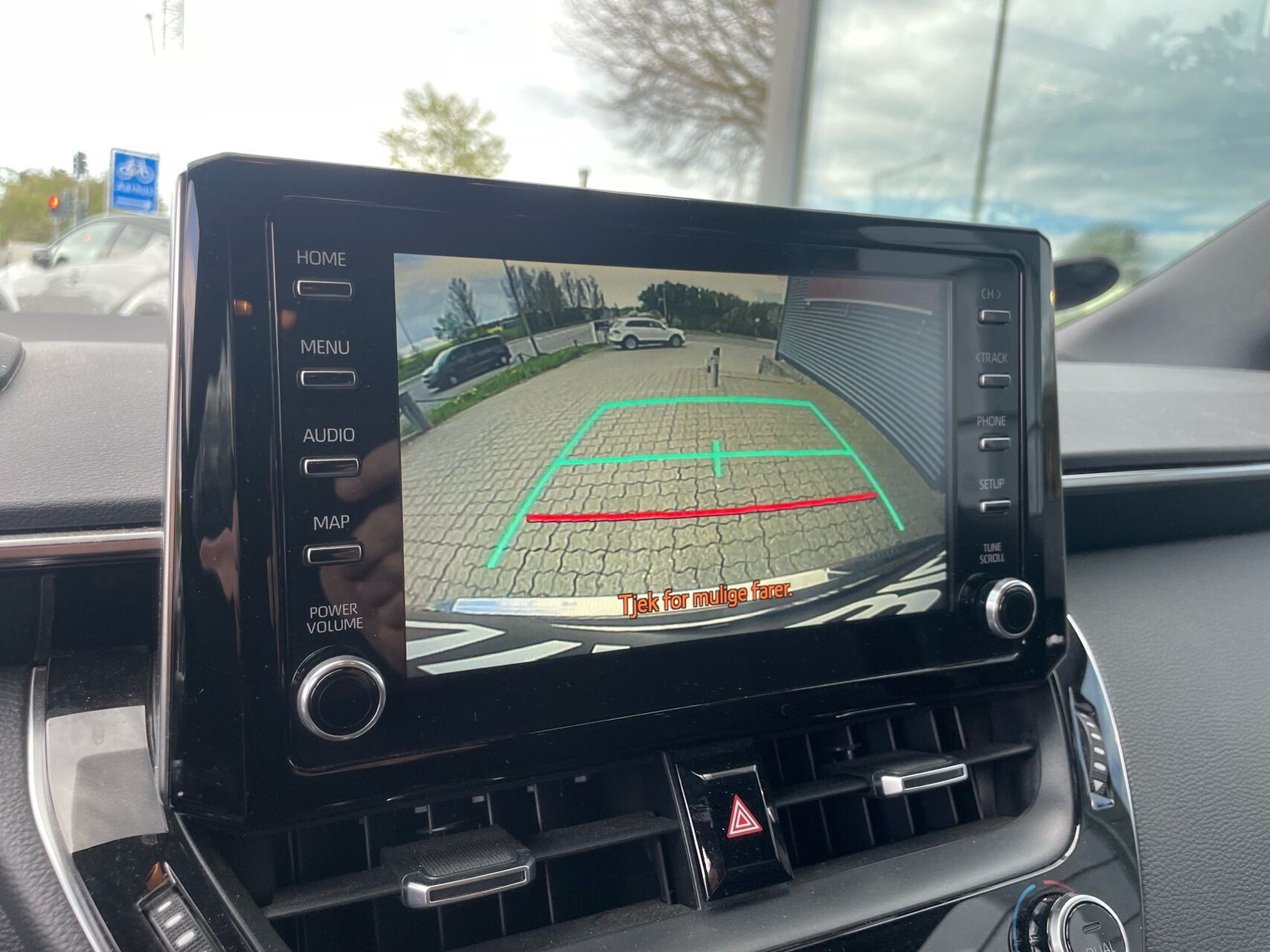 Bronze Toyota Corolla fra 2020