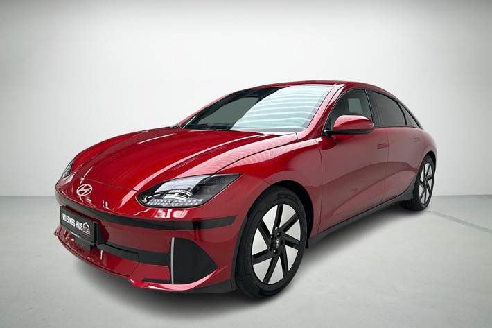 Rød Hyundai Ioniq 6 fra 2024