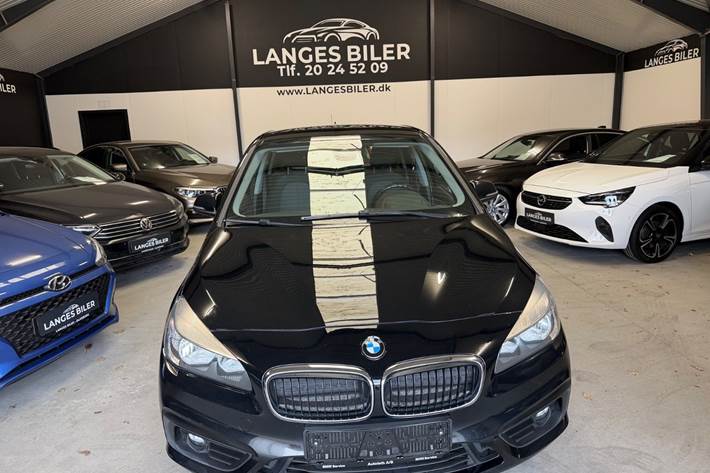 Sort BMW 220d fra 2017