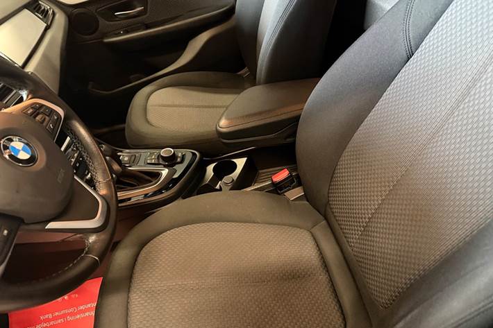 Sort BMW 220d fra 2017