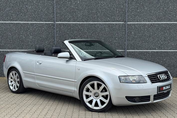 Sølv Audi A4 fra 2003