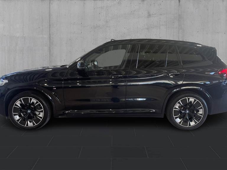 BMW iX3 Charged Plus M-Sport
