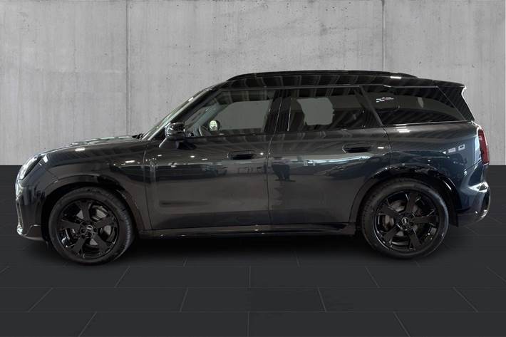 Grå Mini Countryman E fra 2025