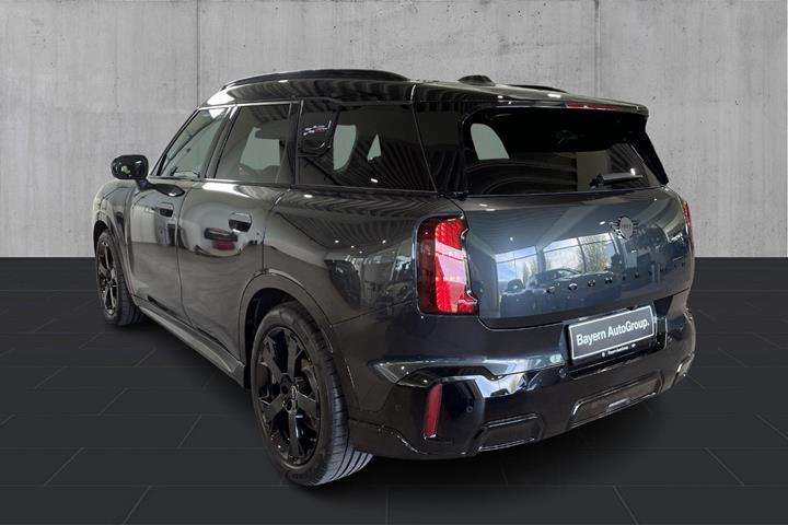 Grå Mini Countryman E fra 2025
