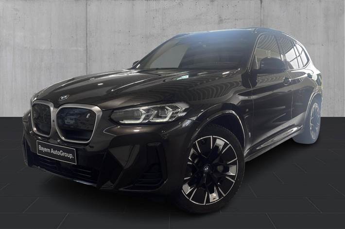 Grå BMW iX3 fra 2022