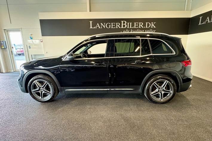 Sort Mercedes GLB200 d fra 2022