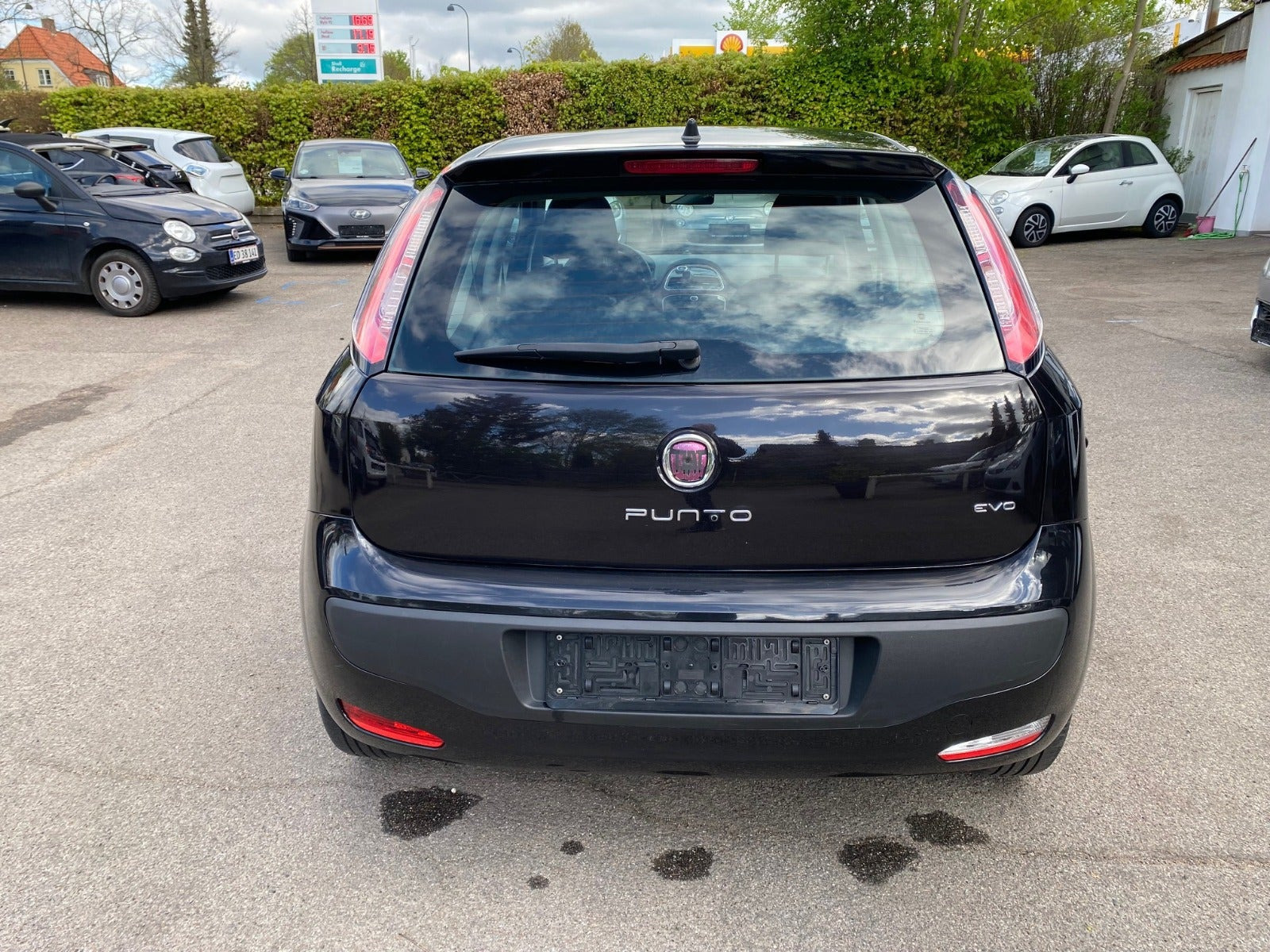 Grå Fiat Punto Evo fra 2010 set udefra