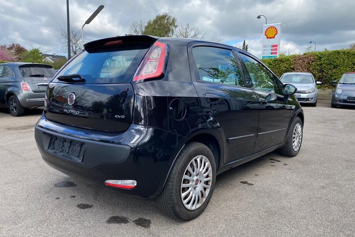 Grå Fiat Punto Evo fra 2010