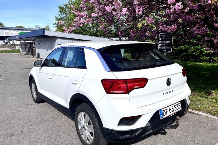Hvid VW T-Roc fra 2018