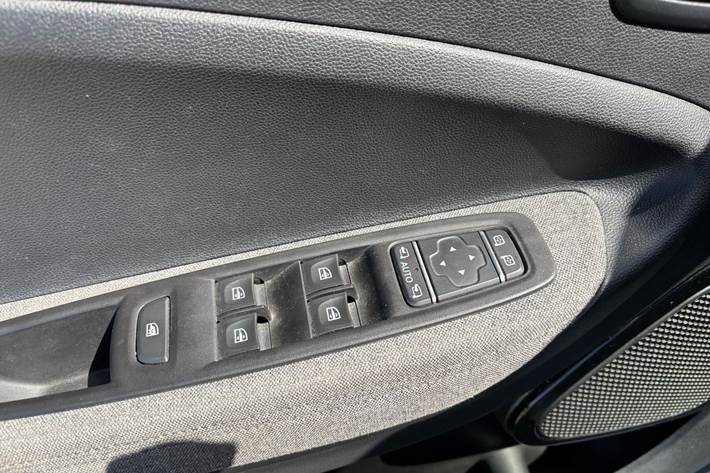 Hvid Renault Zoe fra 2020