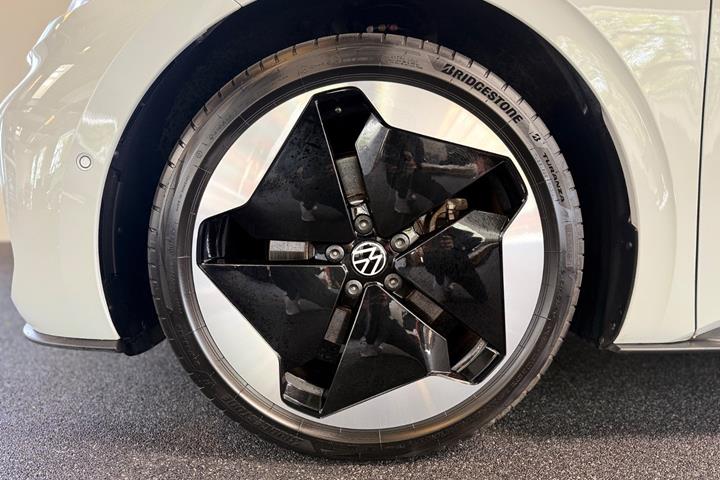 Hvid VW ID.3 fra 2025