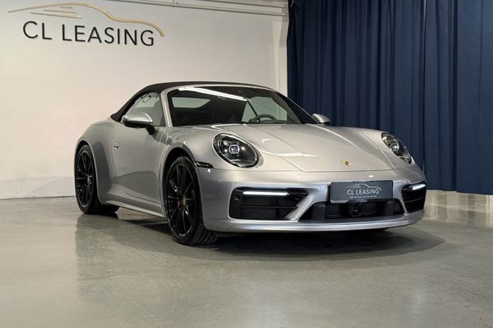 Sølv Porsche 911 Carrera 4S fra 2019