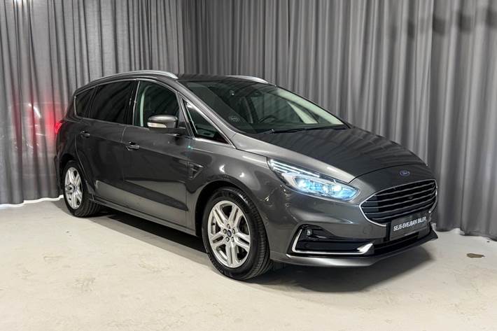 Grå Ford S-MAX fra 2020