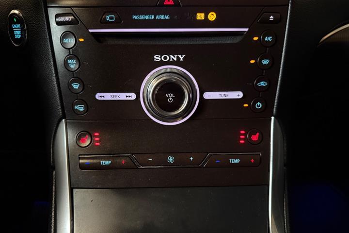 Grå Ford S-MAX fra 2020