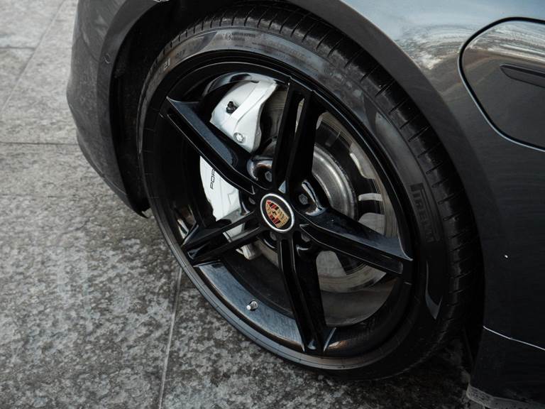 Porsche Taycan Turbo Performance+