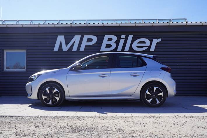 Sølv Opel Corsa-e fra 2023