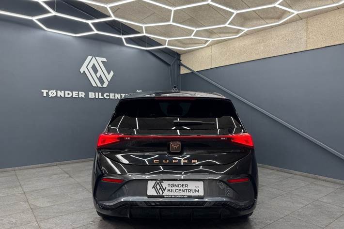 Sort Cupra Born fra 2026