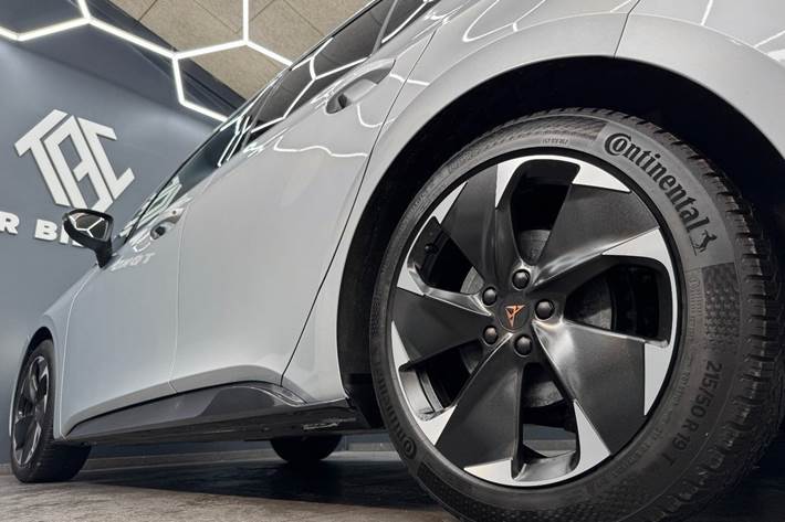 Sølv Cupra Born fra 2026