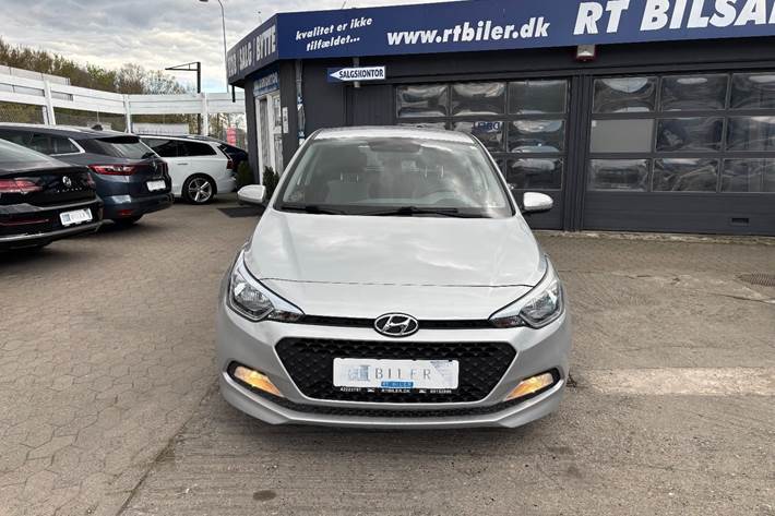 Hvid Hyundai i20 fra 2017